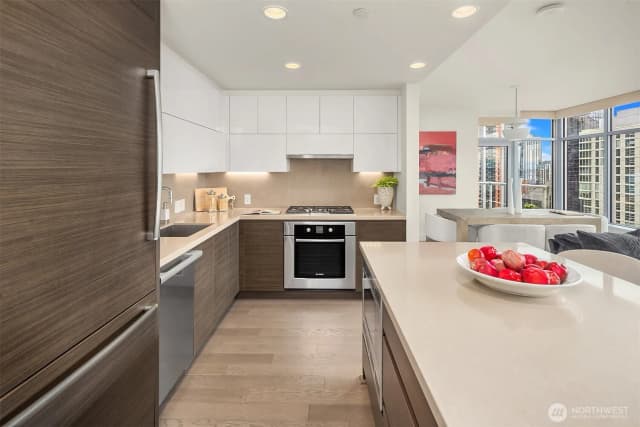 Property photo for 588 Bell Street #2606s, Seattle photo 3