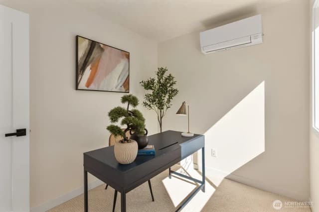 Property photo for 3312 W Dravus Street, Seattle photo 5