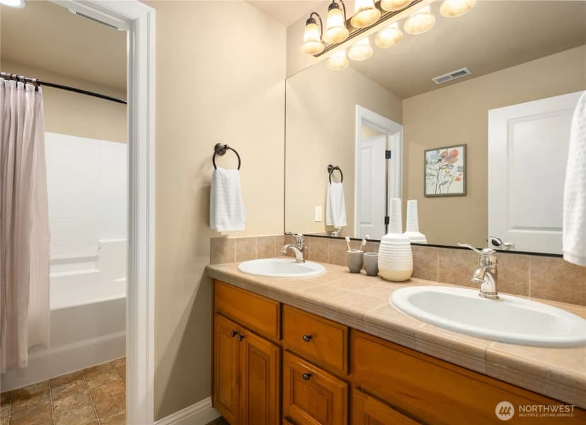 Property photo for 10311 Ne 194th Street, Bothell photo 31