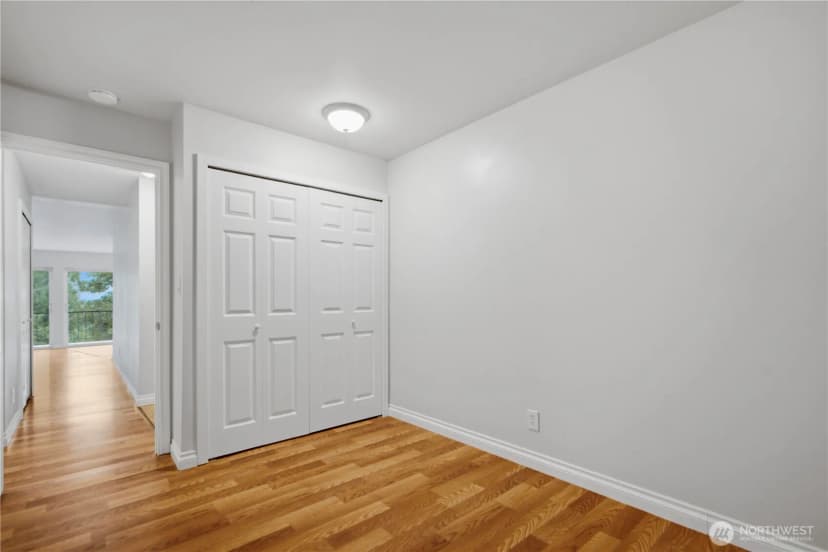 Property photo for 321 Bellevue Way Se #203, Bellevue photo 14