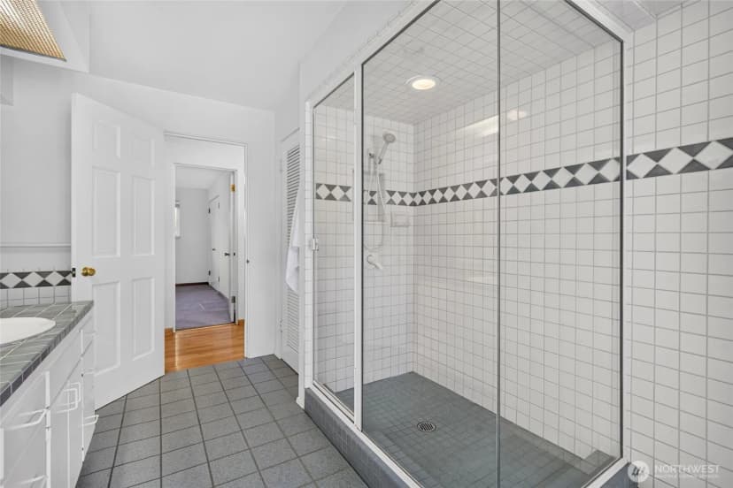 Property photo for 1455 Nw 188th Street, Shoreline photo 17