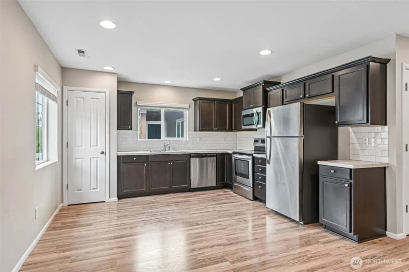 Property photo for 18827 105th Avenue Ct E, Puyallup photo 8