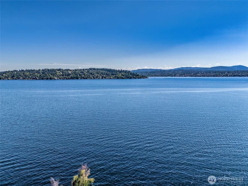 Property photo for 97 Xx Arrowsmith Avenue S, Seattle photo 5