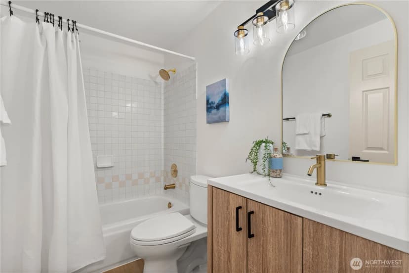 Property photo for 1628 118th Avenue Se #f217, Bellevue photo 23