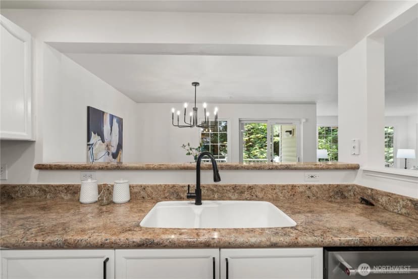 Property photo for 1628 118th Avenue Se #f217, Bellevue photo 11