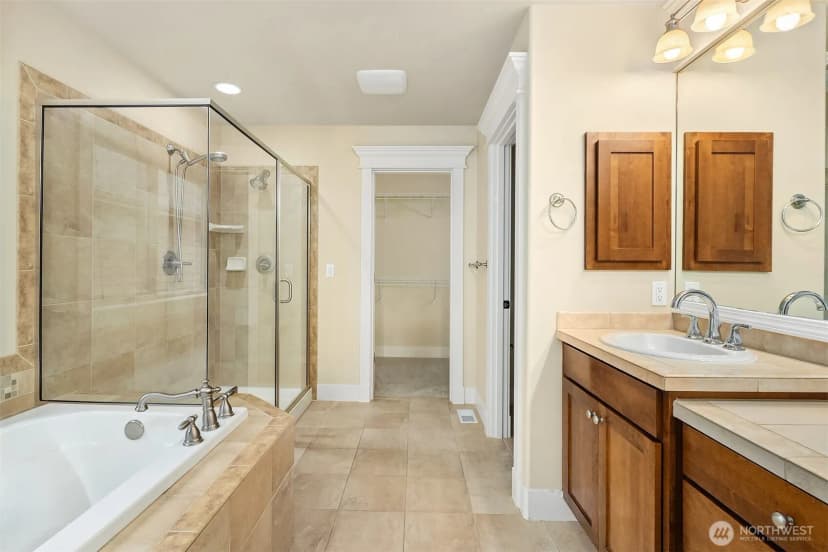 Property photo for 25831 Se 30th Street, Sammamish photo 14