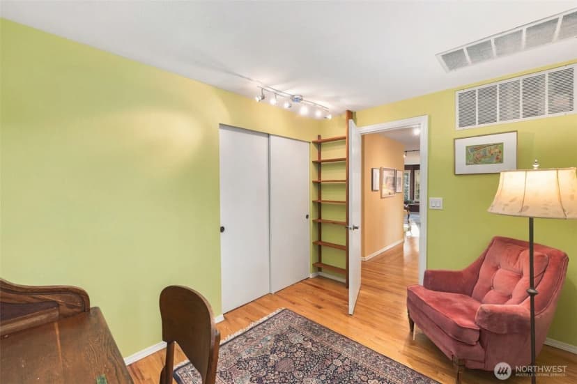 Property photo for 2801 N Narrows Drive #e4, Tacoma photo 8