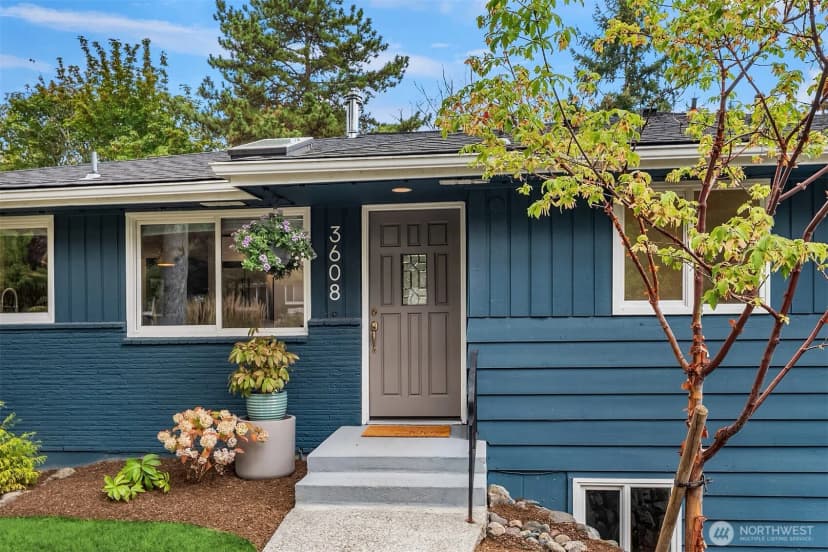 Property photo for 3608 Ne 103rd Street, Seattle photo 3