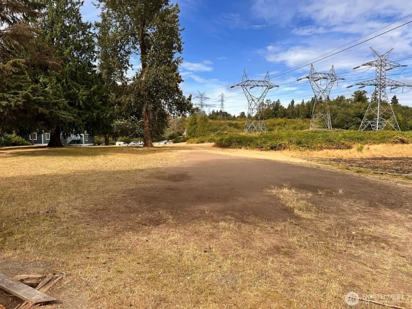 Property photo for 0 Harrington Place Se, Renton photo 2