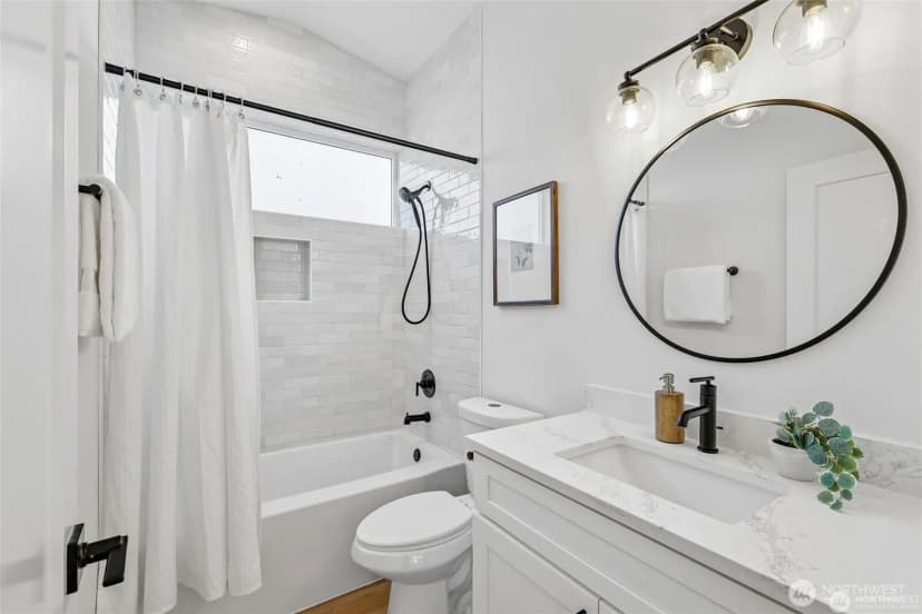 Property photo for 12038 N Park Avenue N, Seattle photo 20