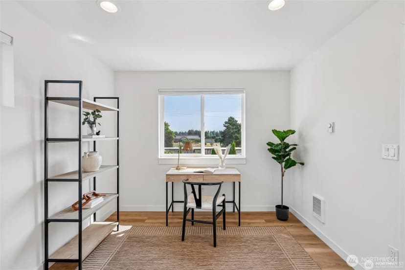 Property photo for 12038 N Park Avenue N, Seattle photo 16