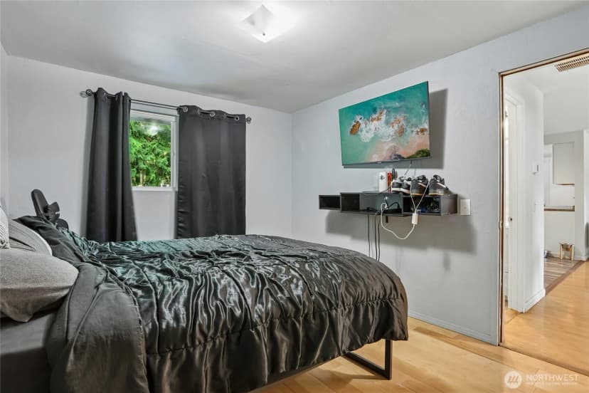 Property photo for 20414 54th Avenue W, Lynnwood photo 14