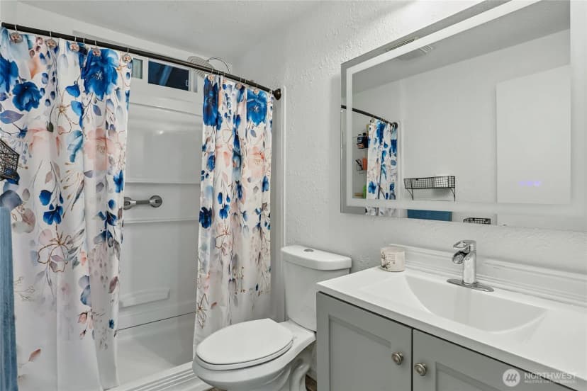 Property photo for 20414 54th Avenue W, Lynnwood photo 15