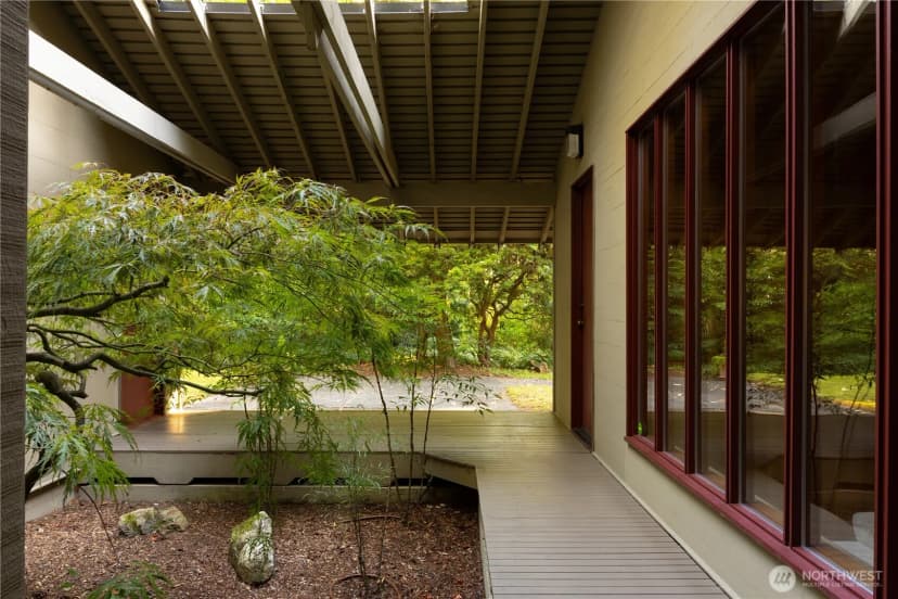 Property photo for 18710 88th Avenue W, Edmonds photo 3