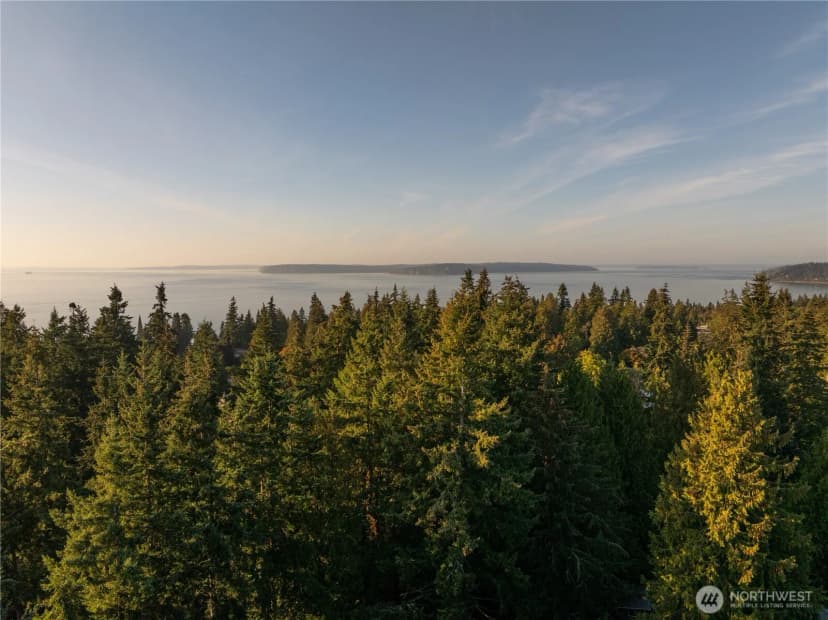 Property photo for 18710 88th Avenue W, Edmonds photo 38