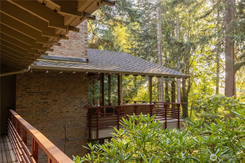 Property photo for 18710 88th Avenue W, Edmonds photo 19