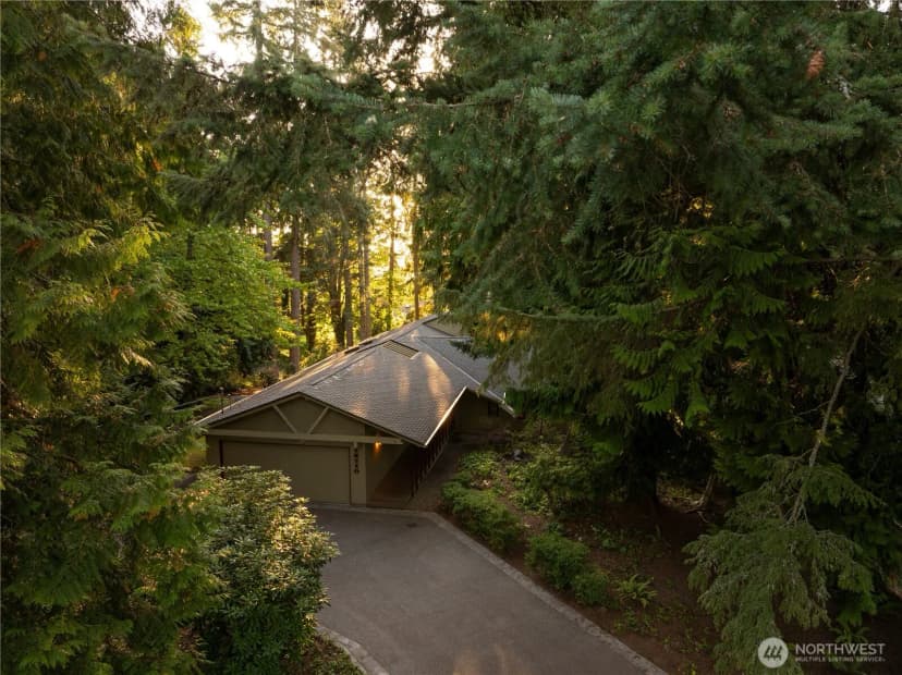 Property photo for 18710 88th Avenue W, Edmonds photo 34