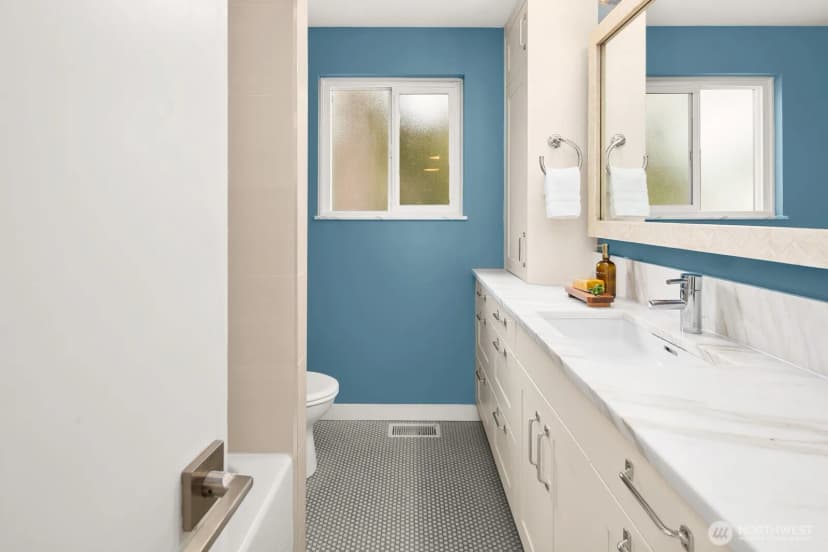 Property photo for 6842 25th Avenue Ne, Seattle photo 18