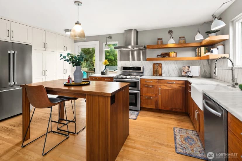 Property photo for 6842 25th Avenue Ne, Seattle photo 10