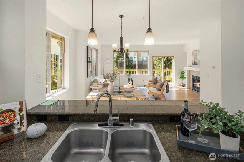 Property photo for 377 Nw Pebble Lane, Issaquah photo 11