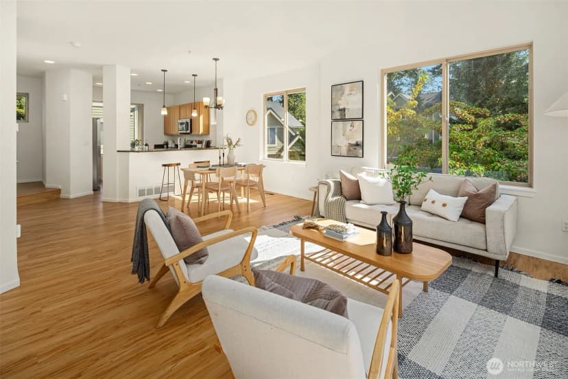 Property photo for 377 Nw Pebble Lane, Issaquah photo 6