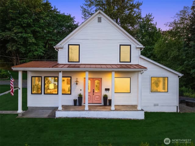 Property photo for 6514 E Lowell Larimer Road, Snohomish photo 2