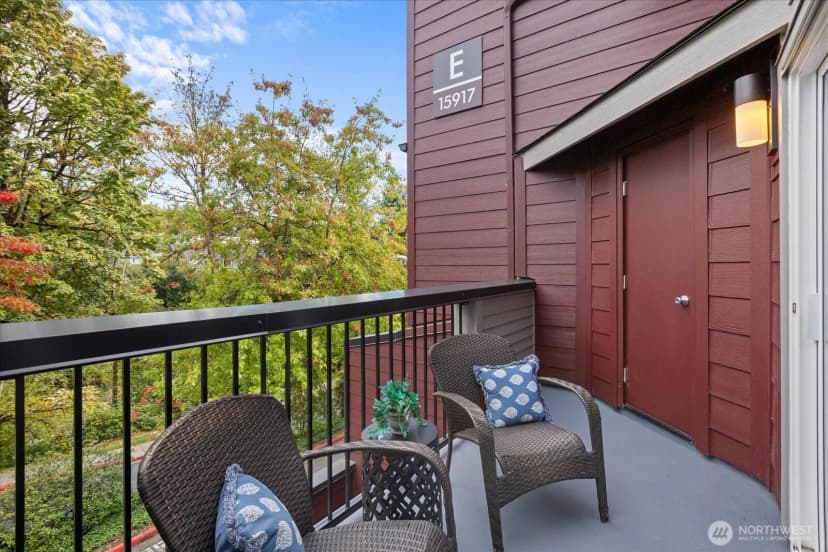 Property photo for 15917 Waynita Way Ne #e-202, Bothell photo 15
