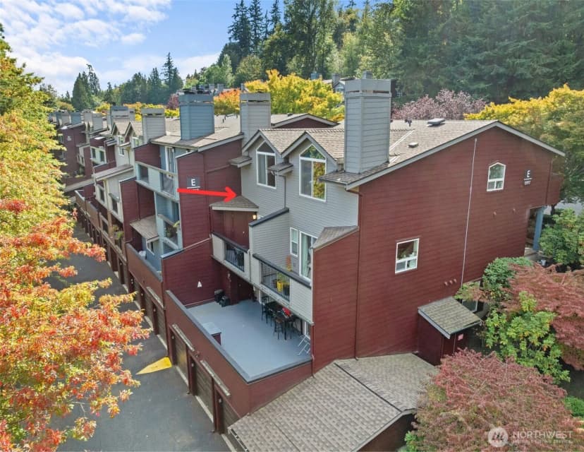 Property photo for 15917 Waynita Way Ne #e-202, Bothell