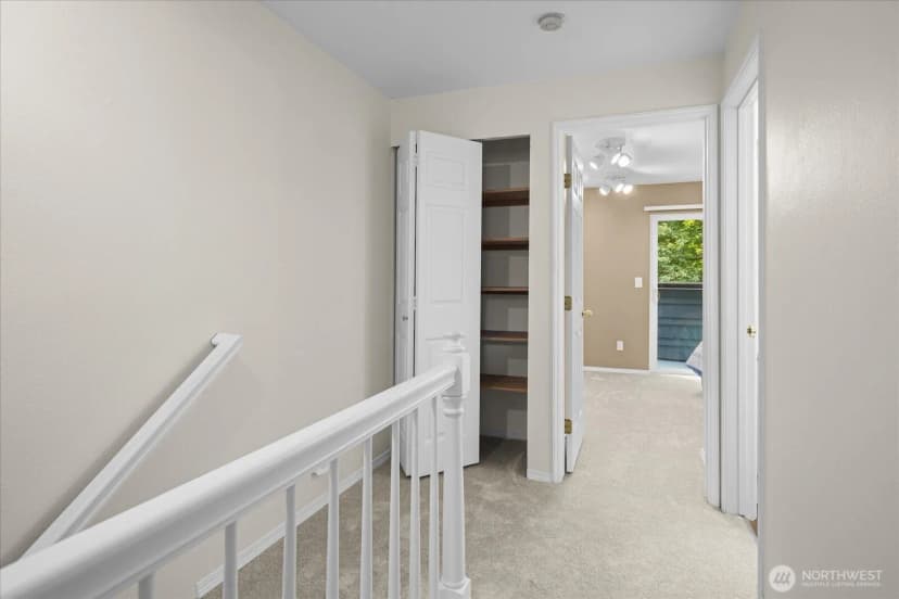 Property photo for 15917 Waynita Way Ne #e-202, Bothell photo 18
