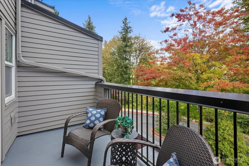 Property photo for 15917 Waynita Way Ne #e-202, Bothell photo 14