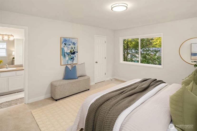 Property photo for 14032 Wayne Place N, Seattle photo 11
