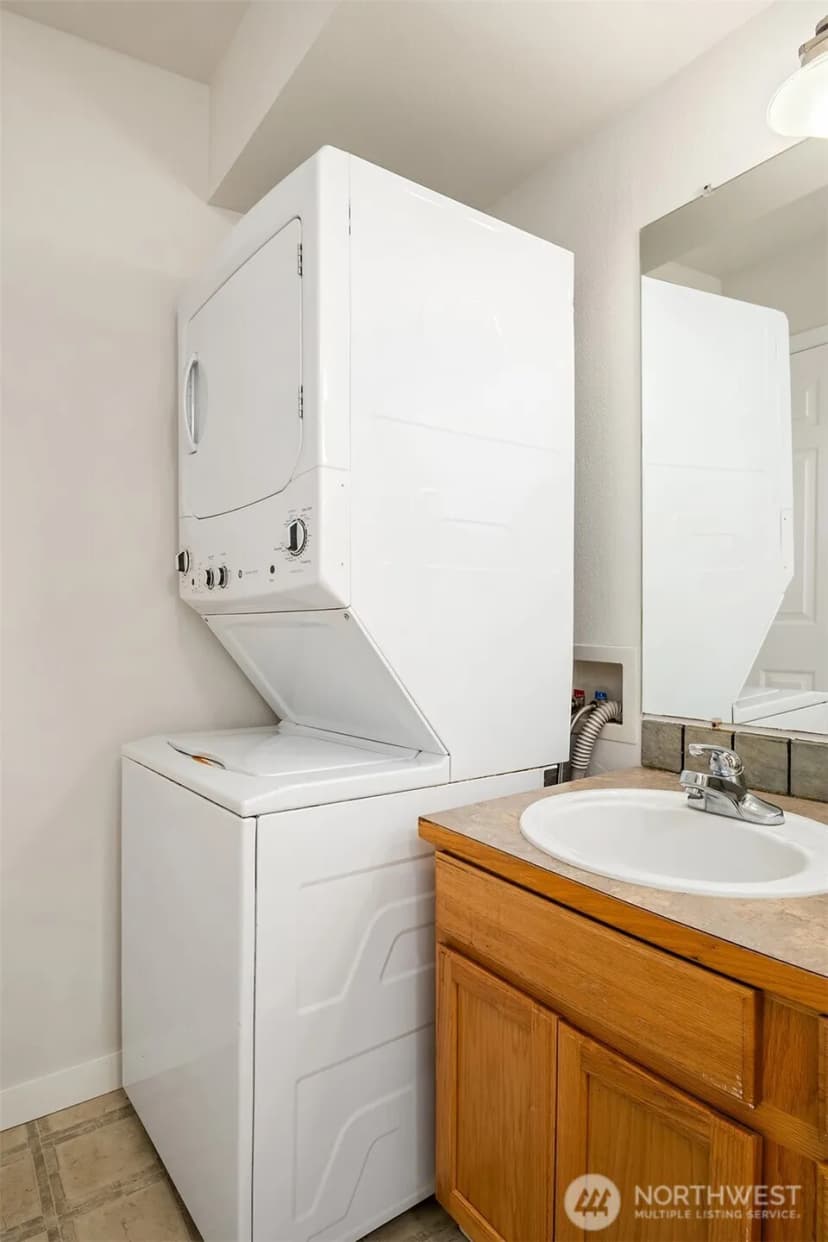Property photo for 14032 Wayne Place N, Seattle photo 19