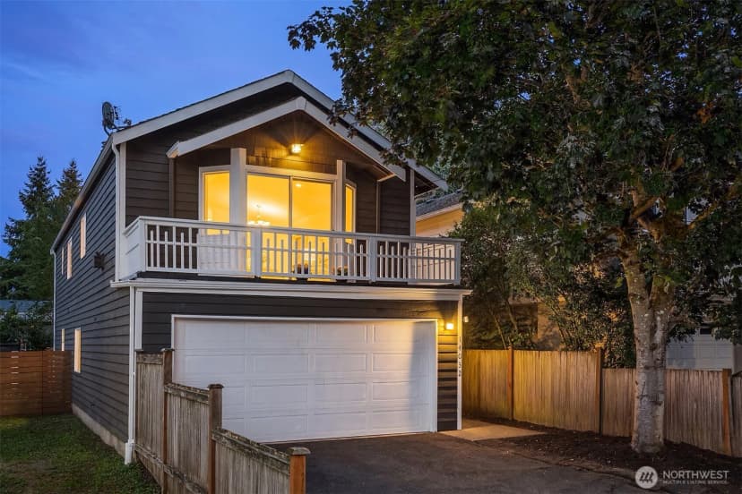 Property photo for 14032 Wayne Place N, Seattle photo 23