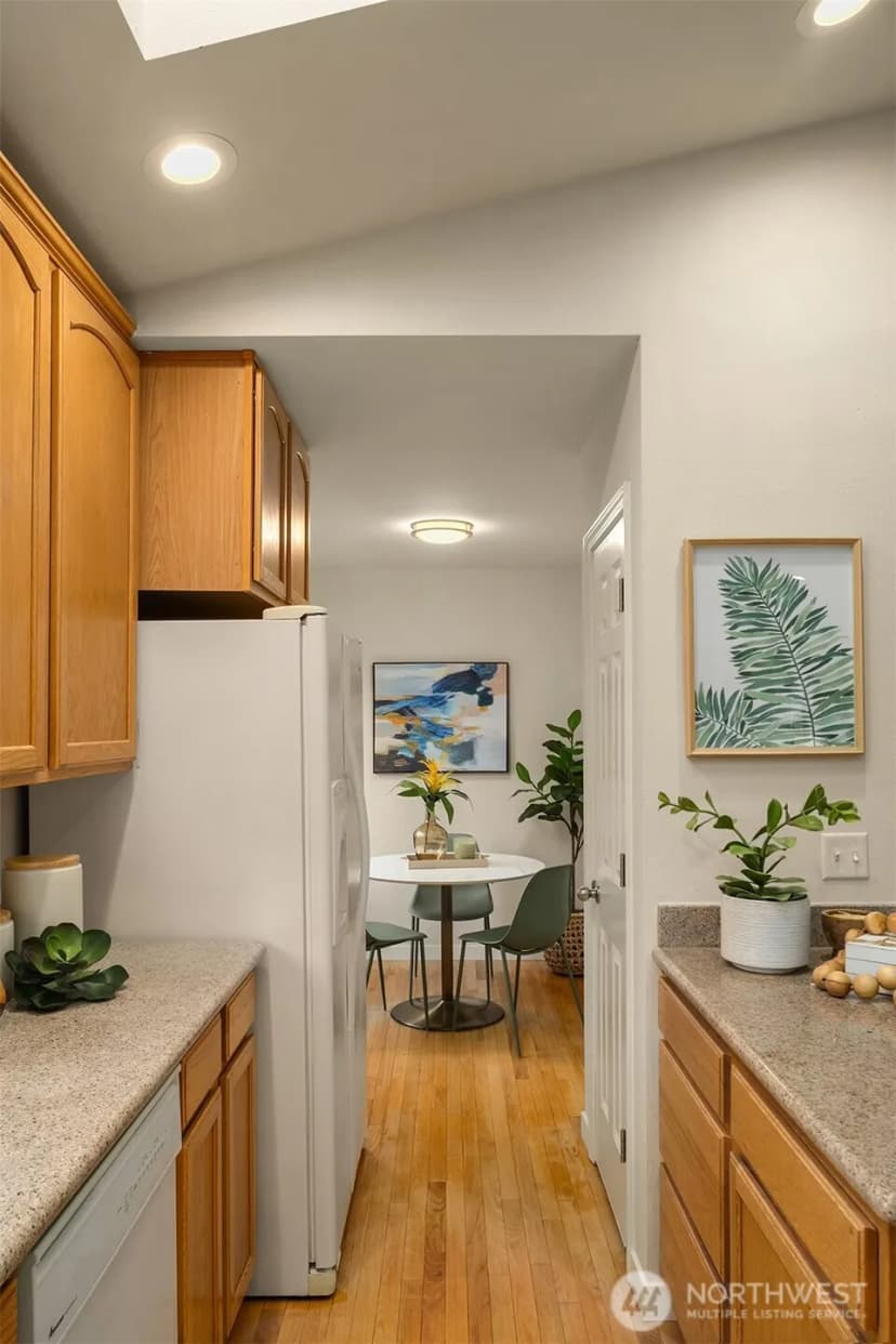 Property photo for 14032 Wayne Place N, Seattle photo 8
