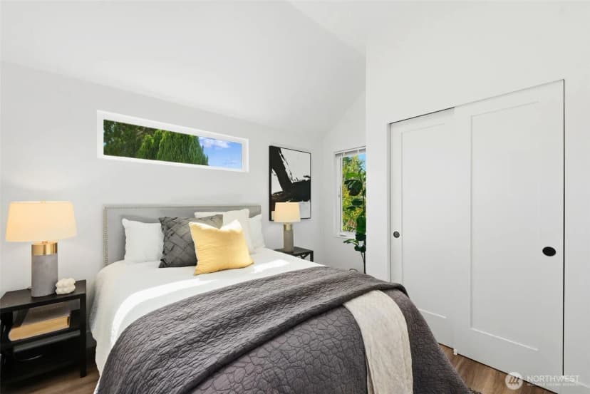 Property photo for 5947 41st Avenue Sw #b, Seattle photo 16