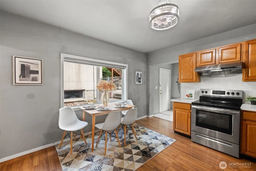 Property photo for 1512 21st Avenue S, Seattle photo 4