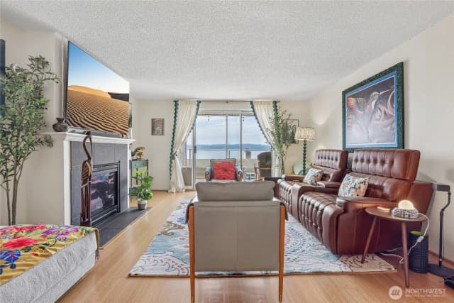 Property photo for 10203 47th Avenue Sw #b3, Seattle photo 5