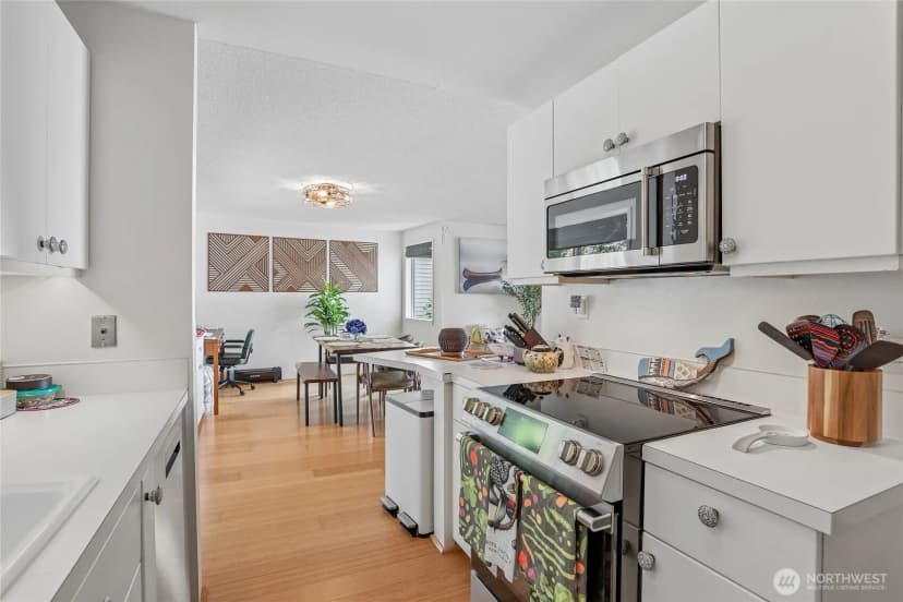 Property photo for 10203 47th Avenue Sw #b3, Seattle photo 10