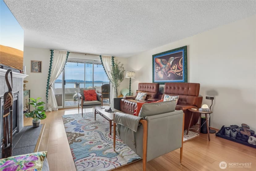 Property photo for 10203 47th Avenue Sw #b3, Seattle photo 4
