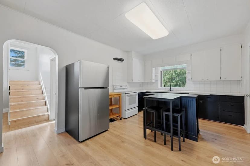 Property photo for 331 156th Street Ne, Arlington photo 4