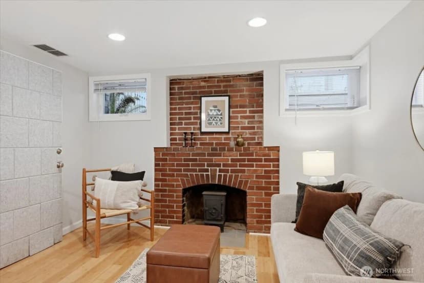 Property photo for 7548 28th Avenue Nw, Seattle photo 23