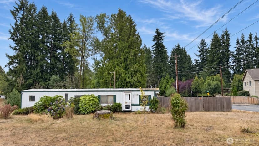 Property photo for 1220 119th Place Se, Everett photo 9