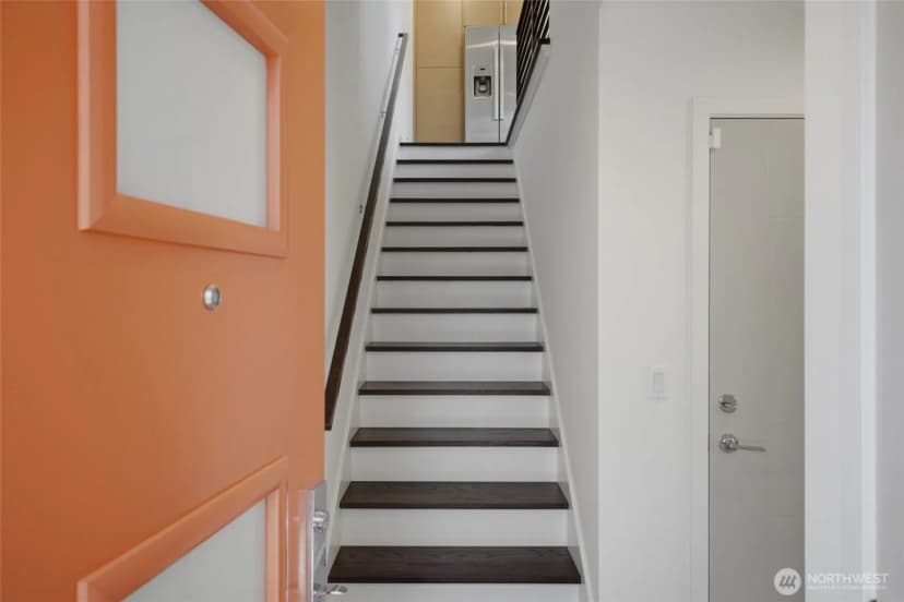 Property photo for 632 Nw 85th St #b, Seattle photo 2