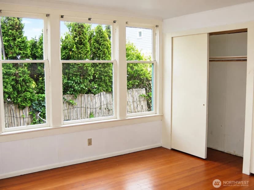 Property photo for 1717 E Thomas Street, Seattle photo 7