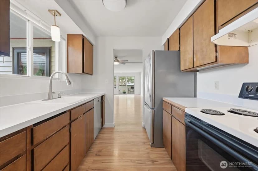 Property photo for 8516 196th Street Sw #204, Edmonds photo 11