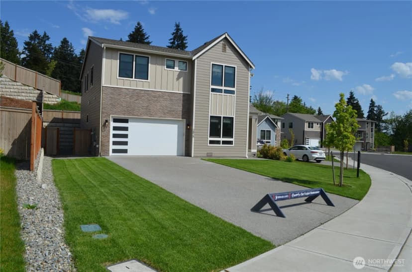 Property photo for 3829 95th Avenue E, Edgewood