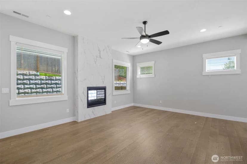 Property photo for 3829 95th Avenue E, Edgewood photo 6