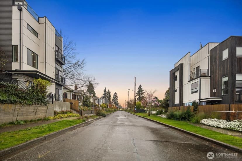 Property photo for 4559 34th Avenue S, Seattle photo 34