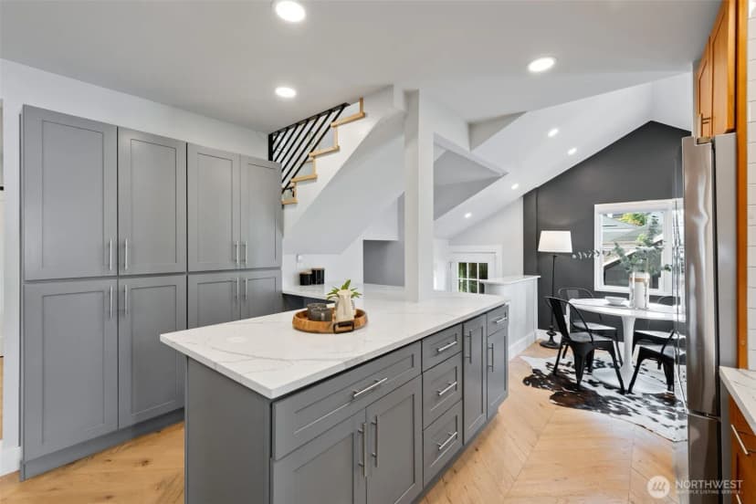 Property photo for 3753 Sw Austin Street, Seattle photo 10
