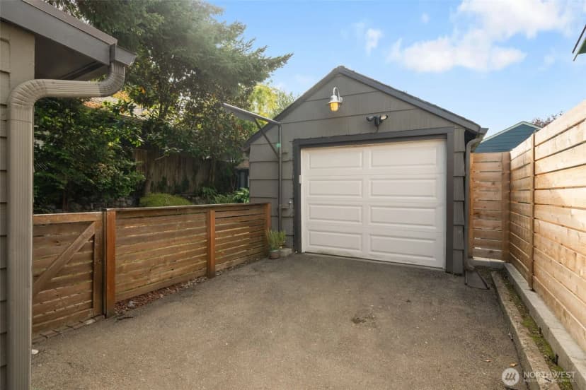 Property photo for 3753 Sw Austin Street, Seattle photo 32
